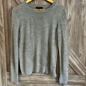 Banana Republic 100% Merino Wool Gray Sweater - Size Small